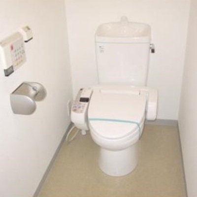 
						トイレ