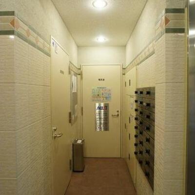 
						共用施設