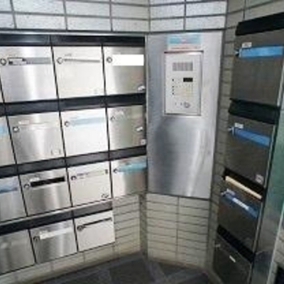 
						宅配ボックス