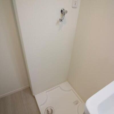
						室内洗濯機置場