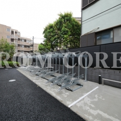 
						共用施設