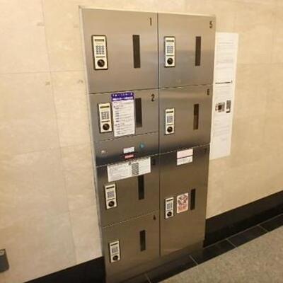 
						宅配ボックス