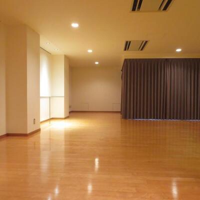 
						部屋