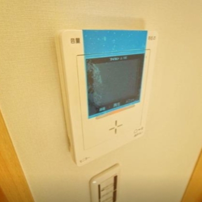 
						モニター