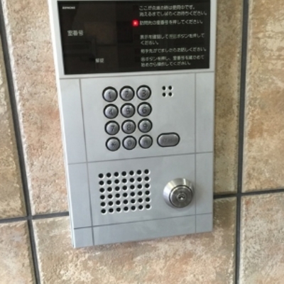 
						オートロック