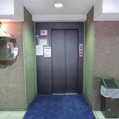 
						共用施設