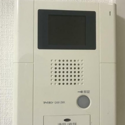 
						インターホン