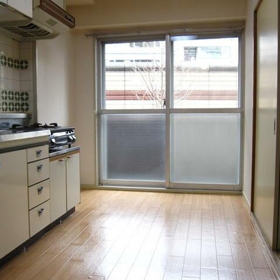 
						部屋