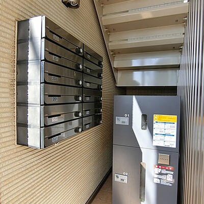
						共用施設