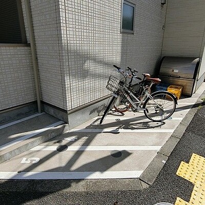 
						共用施設