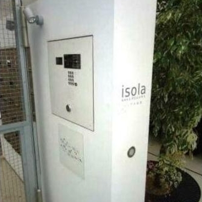 
						エントランス