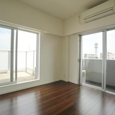 
						室内　 その他