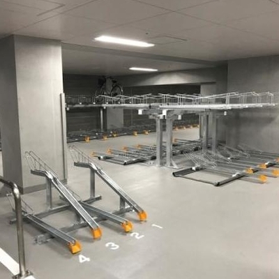 
						駐輪場