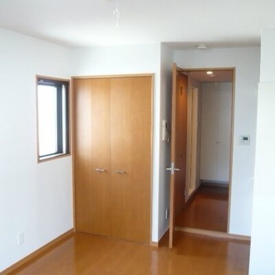 
						部屋