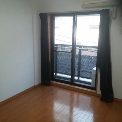 
						部屋