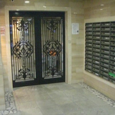 
						共用施設
