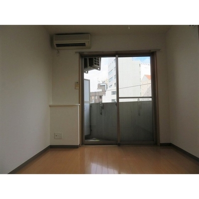 
						部屋