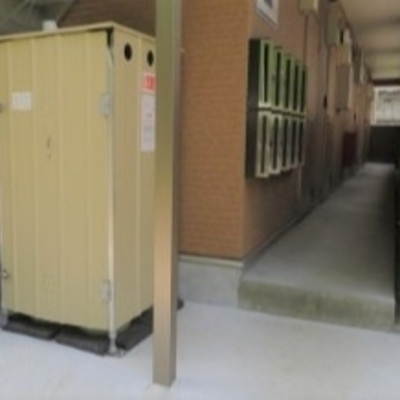 
						共用施設