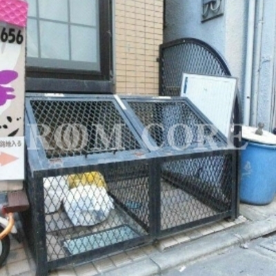
						共用施設