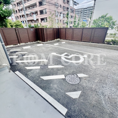 
						共用施設