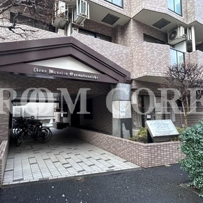 
						エントランス