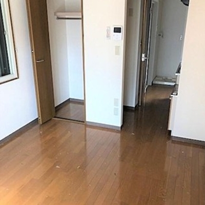 
						内装