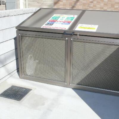
						共用施設