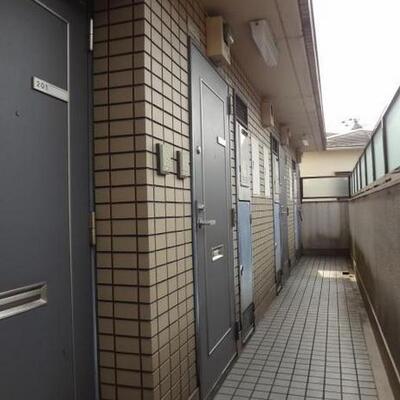 
						共用施設
