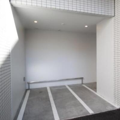 
						共用施設
