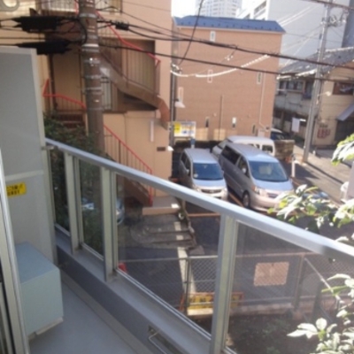 
						バルコニー