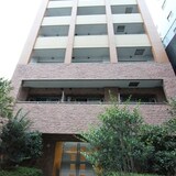 ラグジュアリーアパートメント三田慶大前