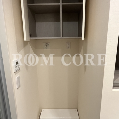 
						洗濯機置場