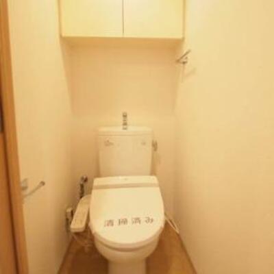 
						トイレ