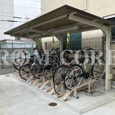 
						共用施設
