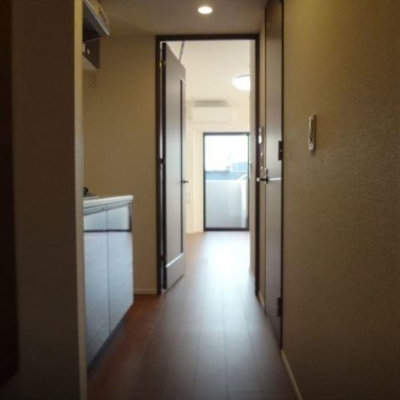 
						室内