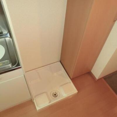 
						洗濯機置き場