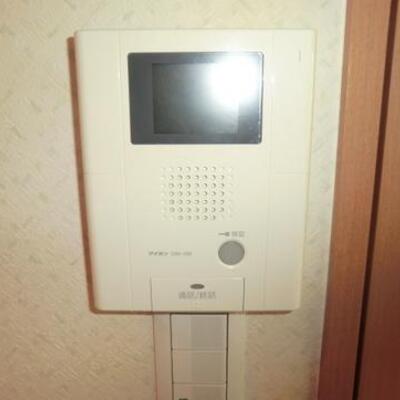 
						モニター