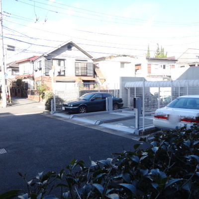 
						共用施設