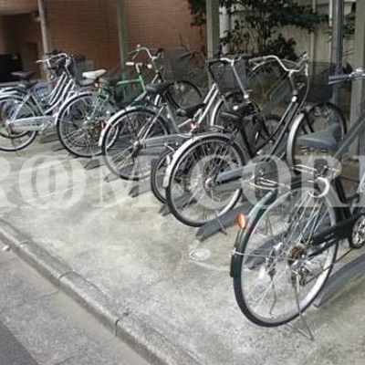 
						共用施設