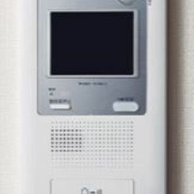 
						モニター