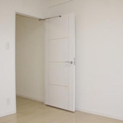 
						洋室