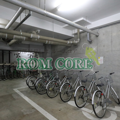 
						共用施設