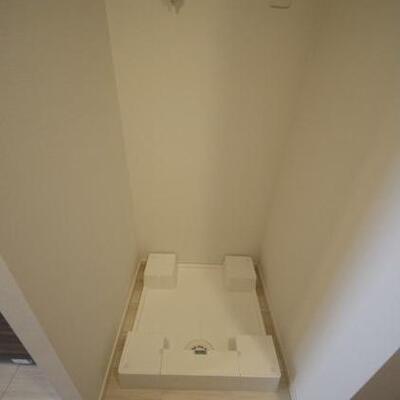 
						室内洗濯機置場
