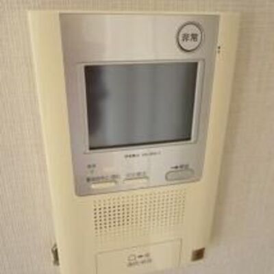 
						モニター