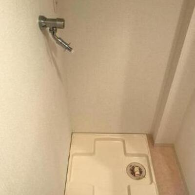 
						室内洗濯機置き場