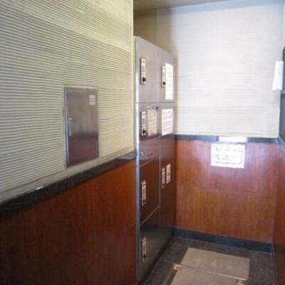 
						宅配BOX