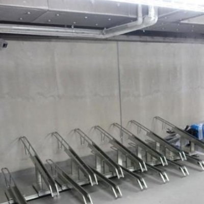 
						自転車置場