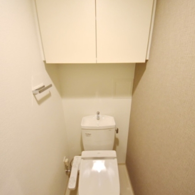
						トイレ