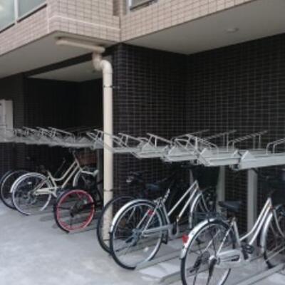 
						共用施設