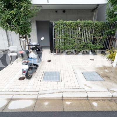 
						共用施設